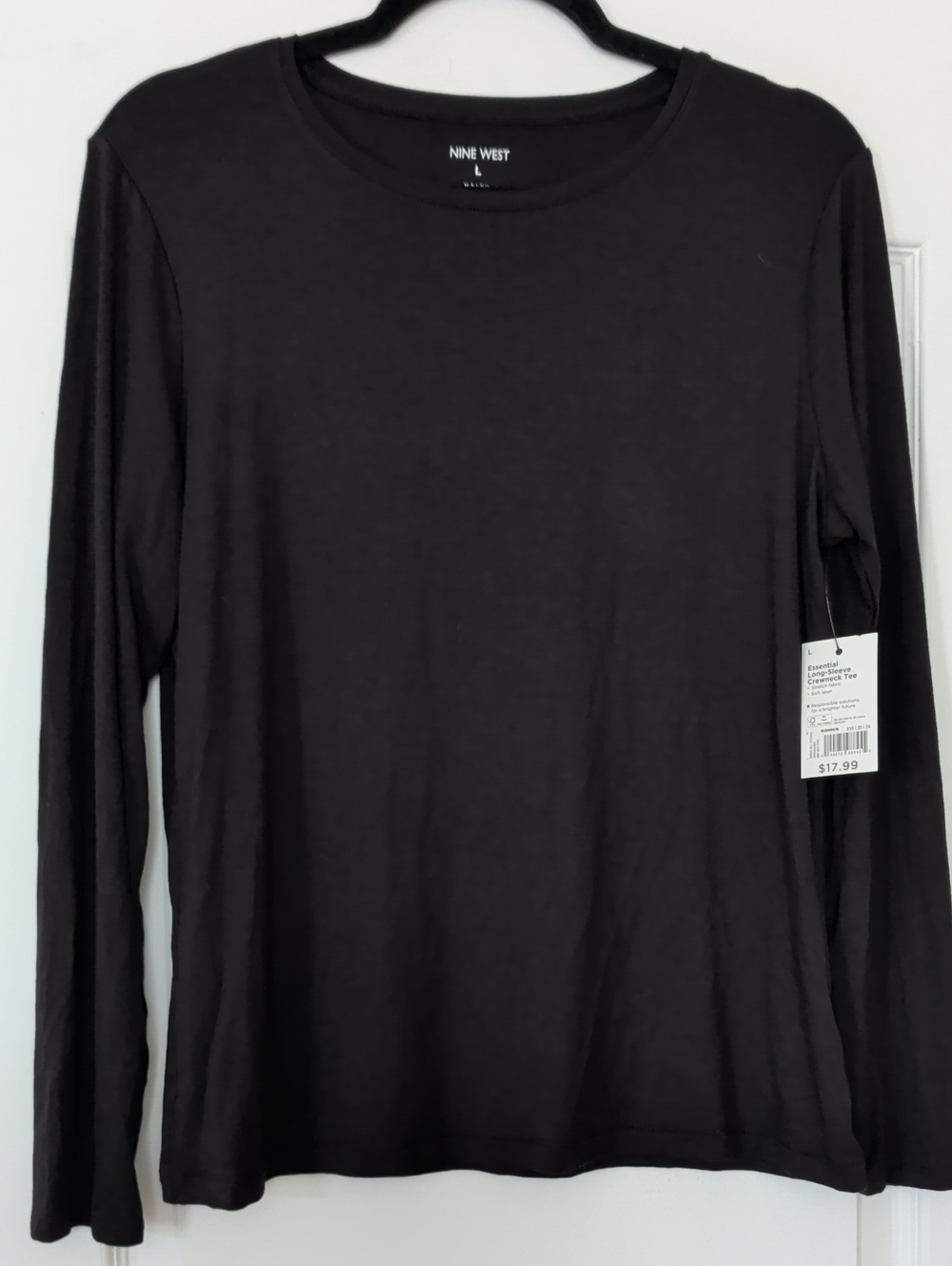 Nine West Woman's Black Long Sleeve Crewneck Tee Tote3
